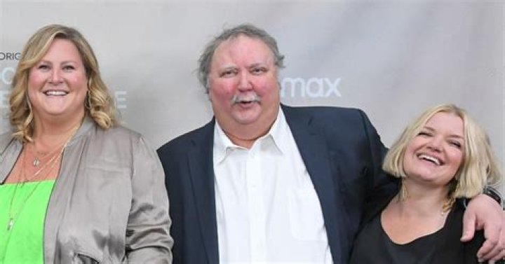 
Mike Hagerty Death Of Actor And Comedian Shocks Fans And Family 