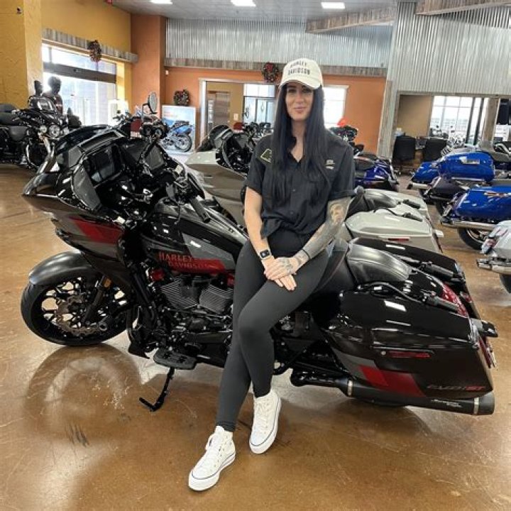 
Mike Pence: Twitter, religion, net worth, Harley-Davidson motorcycles, age, wife, career and more 