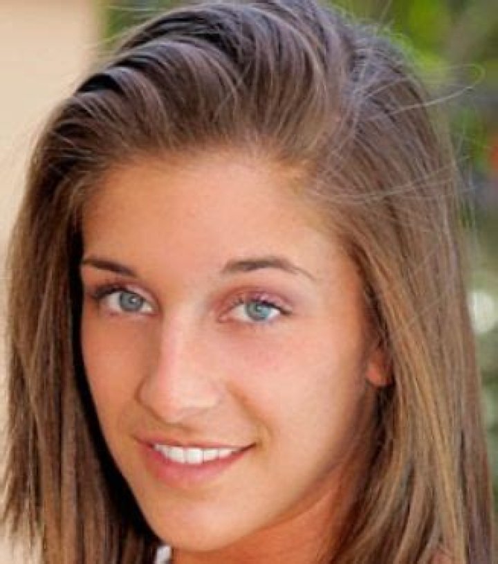 
Misha Brooks Height, Weight, Net Worth, Age, Birthday, Wikipedia, Who, Nationality, Biography 