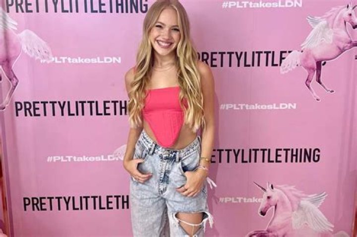 Paola Skye Height, Weight, Net Worth, Age, Birthday, Wikipedia, Who, Nationality, Biography