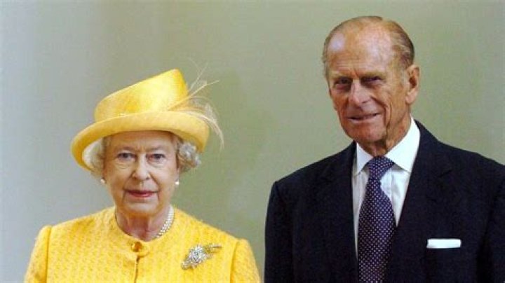
Queen Elizabeth ‘Ultimately Died of a Broken Heart’ After Prince Philip’s Death, Royal Expert Says 