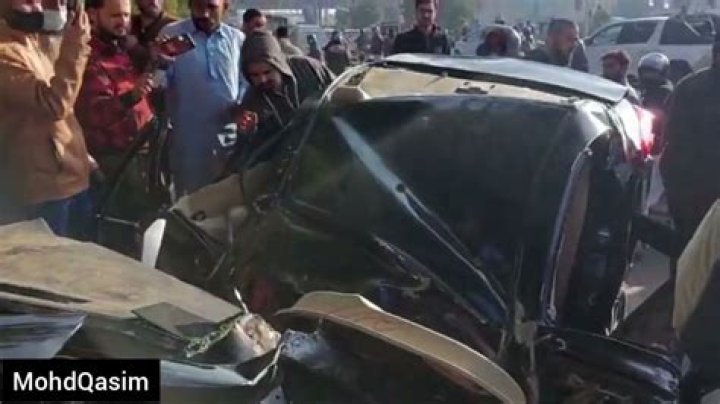
Shahrah E Faisal Accident Today: What Happened? Car Crash Update 