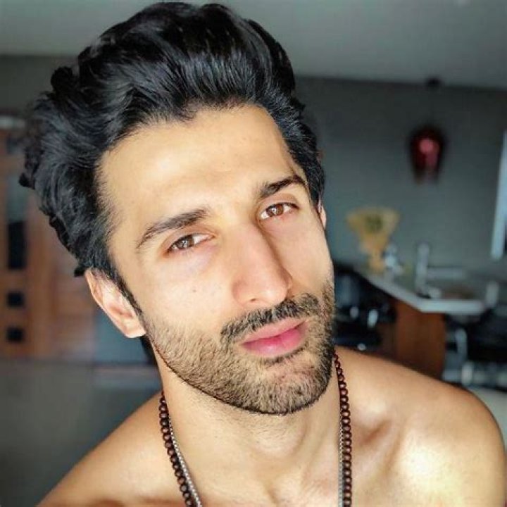 Sidhant Gupta Height, Weight, Net Worth, Age, Birthday, Wikipedia, Who, Nationality, Biography