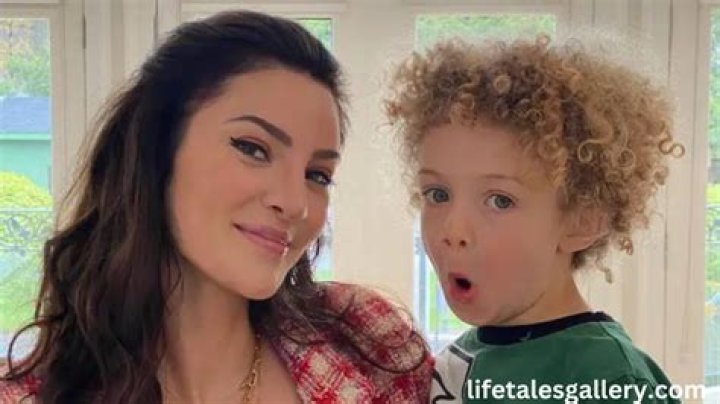 Sophie Brussaux Height, Age, Boyfriend, Biography, Wiki, Net Worth