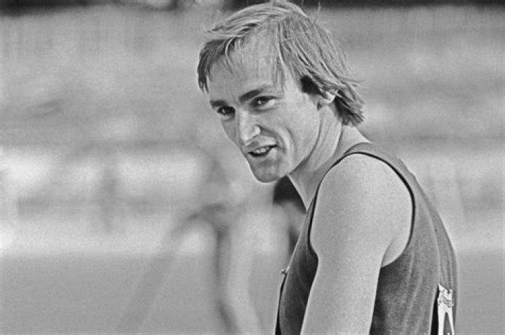 
Sophie Pascoe Height, Weight, Net Worth, Age, Birthday, Wikipedia, Who, Nationality, Biography 