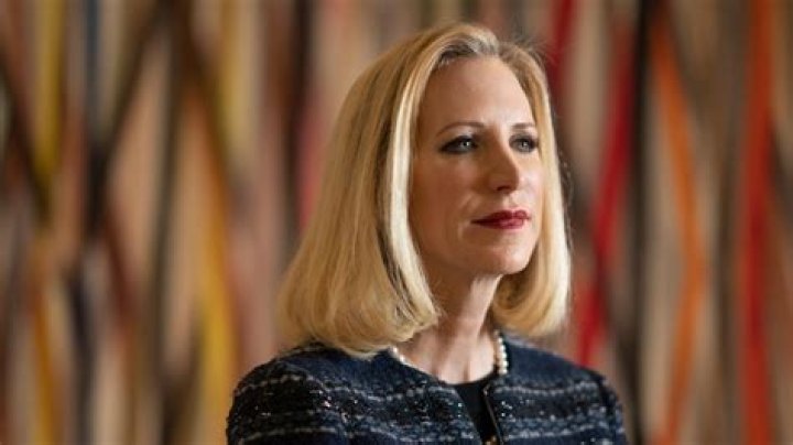 Stephanie Linnartz Height, Weight, Net Worth, Age, Birthday, Wikipedia, Who, Nationality, Biography