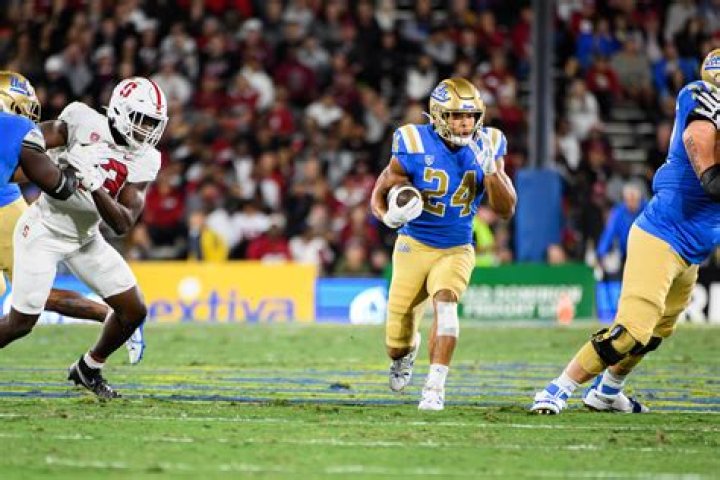 
UCLA Football Running Back Zach Charbonnet Sister Bella Hall Is 16 And Has Special Needs 