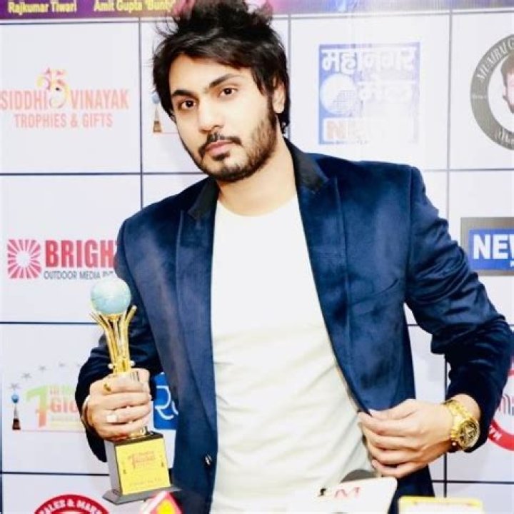 Vandan Raj Tak Height, Weight, Net Worth, Age, Birthday, Wikipedia, Who, Nationality, Biography