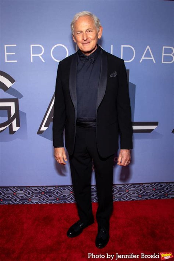 
Victor Garber Height, Weight, Net Worth, Age, Birthday, Wikipedia, Who, Nationality, Biography 