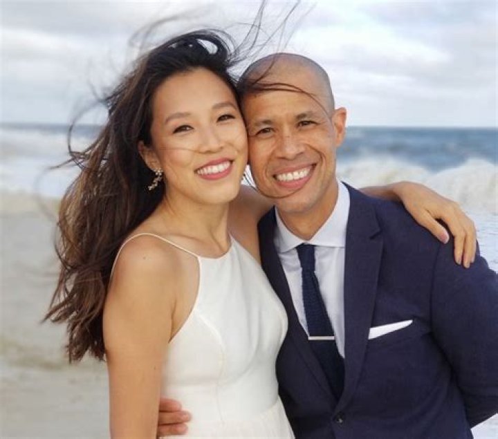 
Vladimir Duthiers, CBS News Reporter, announced first Pregnancy 