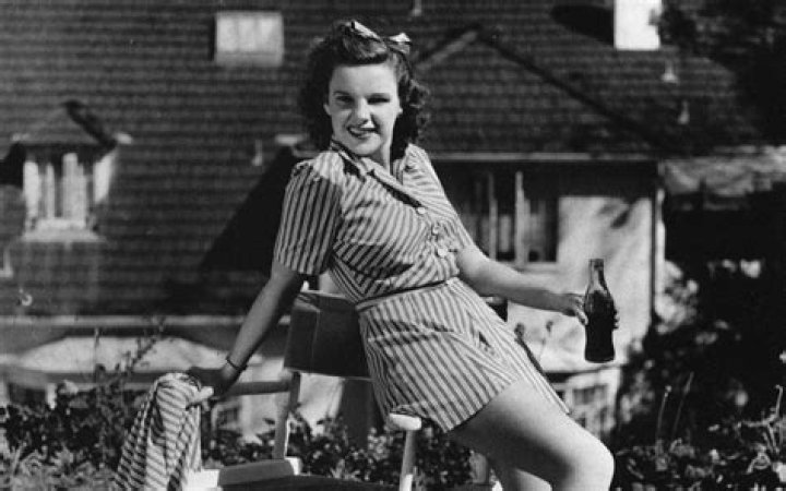 
Was Judy Garland Gay? Early Years, Personal Life, Career and More Info! 