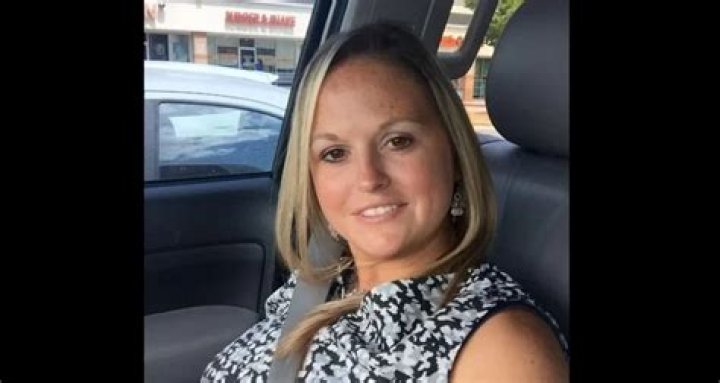 Wendy Etris Height, Weight, Net Worth, Age, Birthday, Wikipedia, Who, Nationality, Biography