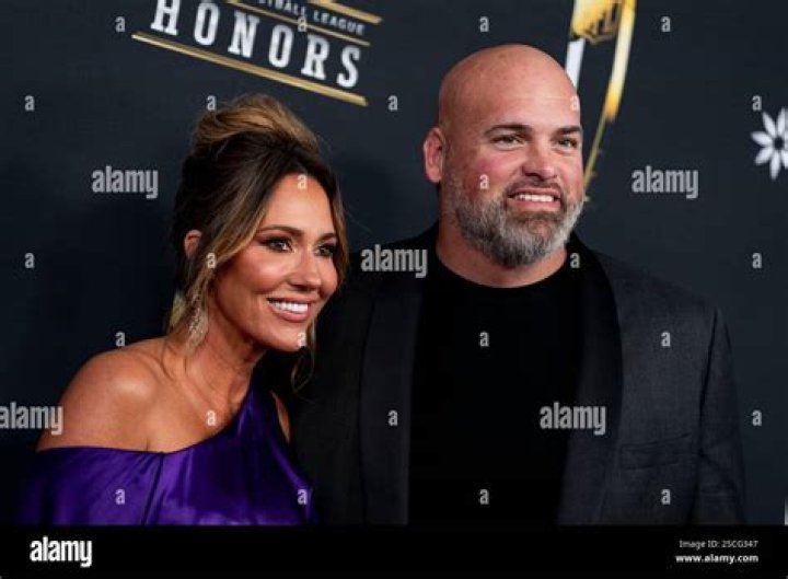 
Who Is Andrew Whitworth Wife Melissa Whitworth – Their Net Worth And Age 2022 Explored 