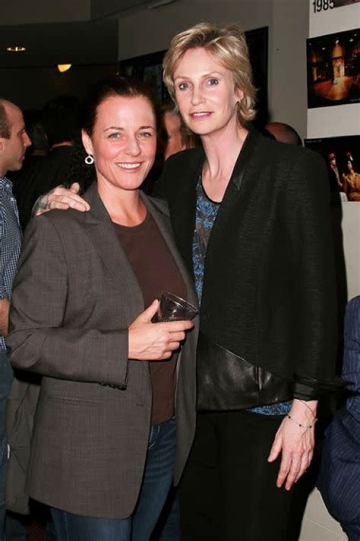 
Who Is Jane Gurnett’s Partner? The Dangerfield Actress’ Love Interest 