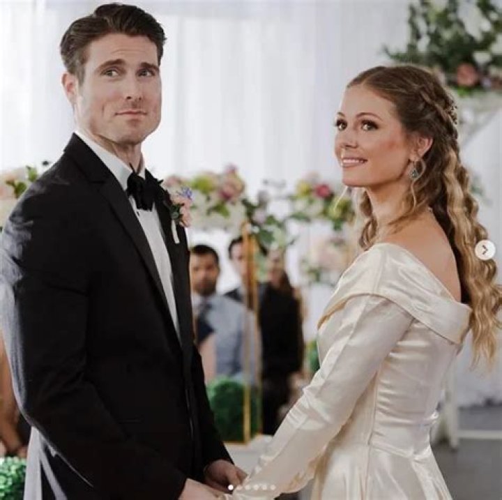 Who Is Marcus Rosner Wife Alison Kroeker? Meet The Couple On Instagram