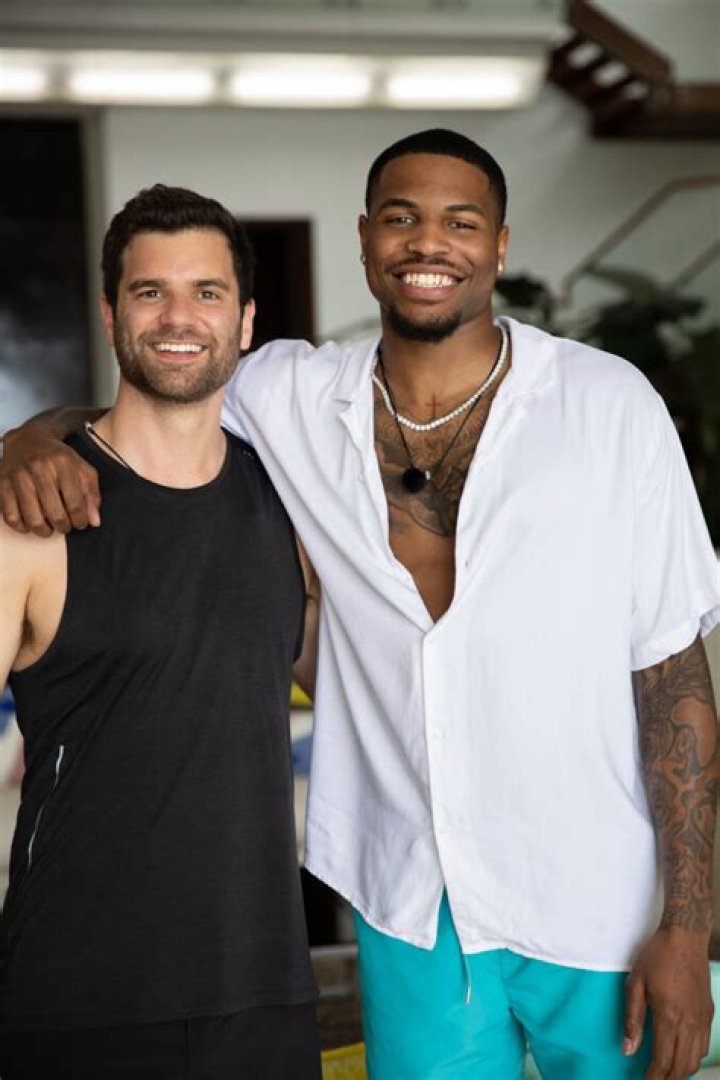 
Who Is Nick Uhlenhuth? Does He Have A Twin? 