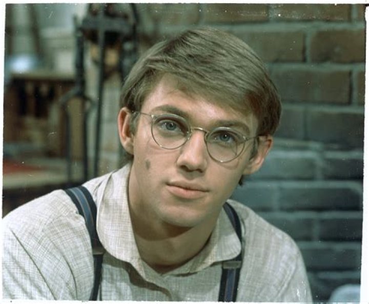 
Why Did Richard Thomas Leave The Waltons? 